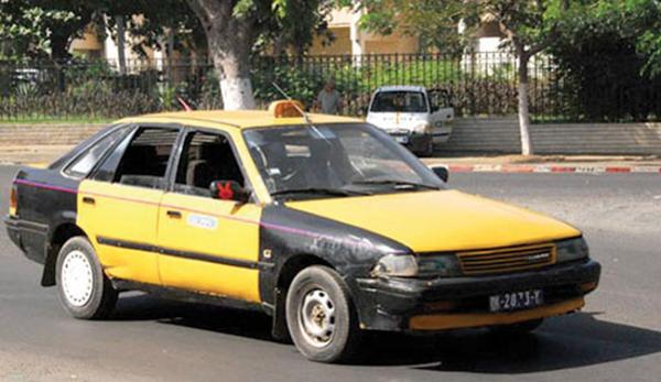 La délivrance des permis de taxi arrêtée