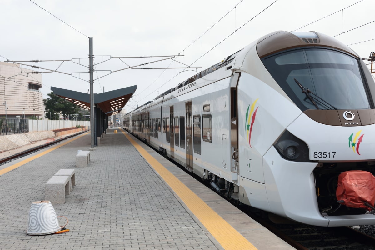 TER : La ligne Dakar–AIBD officiellement connectée, après des essais concluants