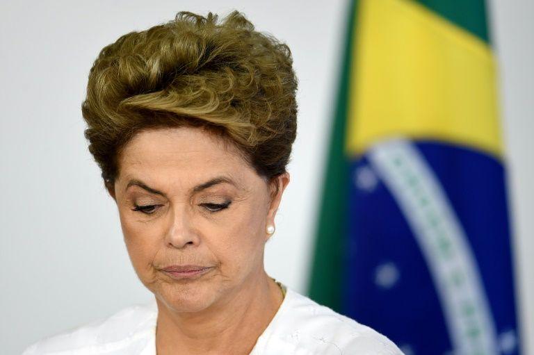 Les députés ouvrent la voie de la destitution de la Présidente : Dilma Roussef pers la première mi-temps