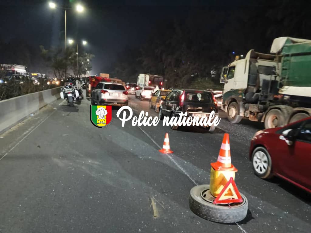Course-poursuite : Deux cars « Ndiaga Ndiaye » se renversent, deux arrestations