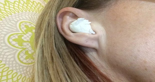 Voici ce qui arrive quand vous mettez de l’ail dans votre oreille
