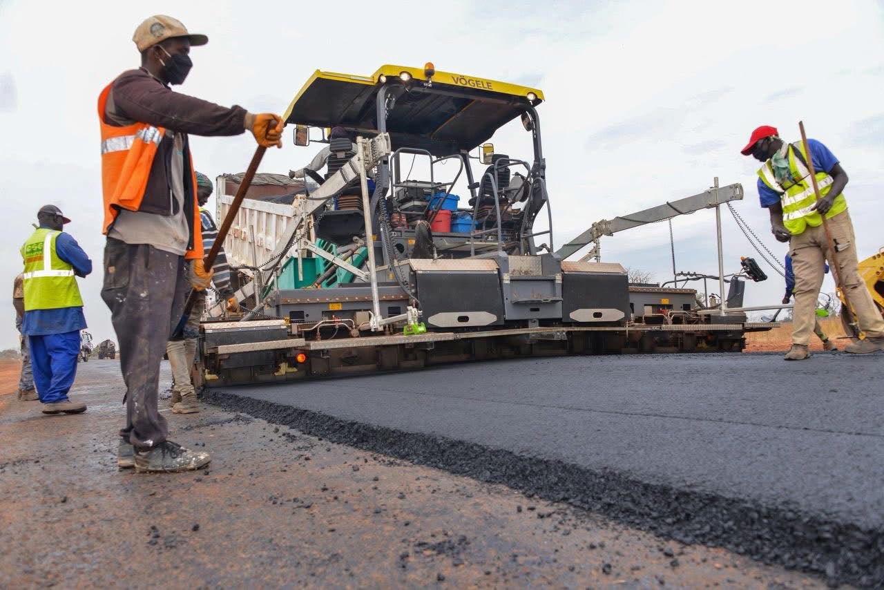 Photos / Boucle du Fouladou : Déthié FALL supervise la reprise des travaux