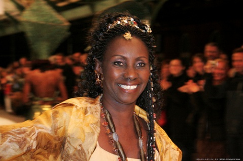 Semaine internationale de la mode de Dakar : Oumou Sy accompagne le Pse à travers l’héritage culturel africain