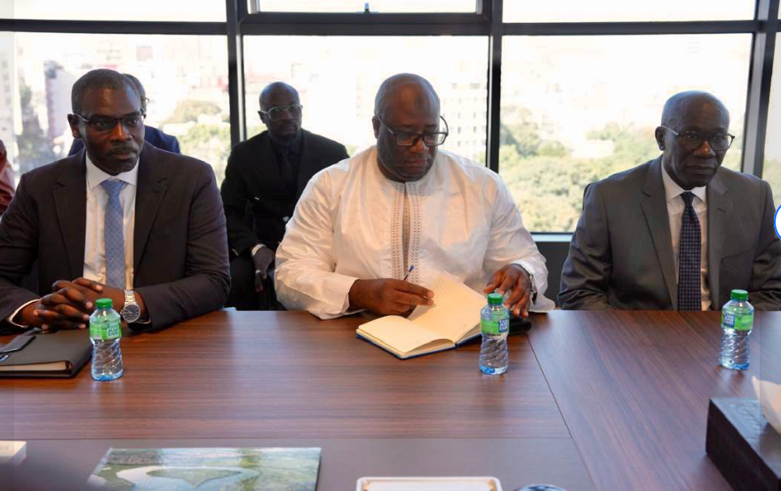 Photos : Le Premier ministre Ousmane Sonko a reçu les membres de l’OFNAC, ce lundi