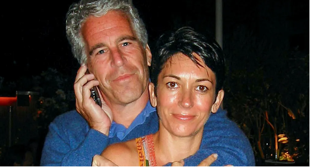 Ghislaine Maxwell : La cheville ouvrière des correspondances