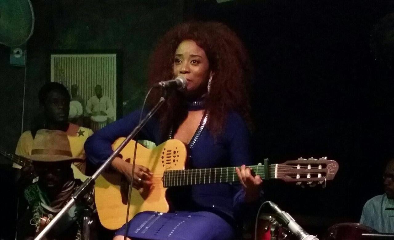 Photos- Une vague de prétendants s'offrent à Adiouza lors de sa soirée ce samedi, à la Villa Krystal