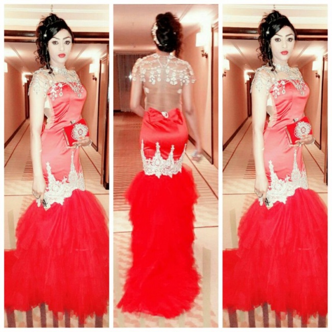 Sokhna Aidara dans sa sublime robe rouge pour le King Fahd Palace
