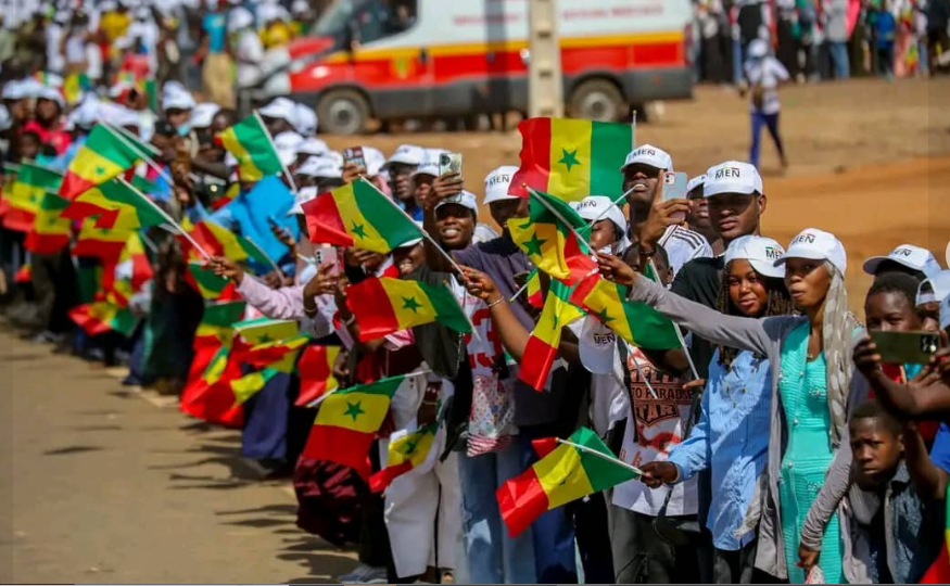 Salémata : Bassirou Diomaye Faye, a procédé à Salémata à la pose de la première pierre du Lycée Armée-Nation pour la Qualité et l’Équité (LYNAQE)