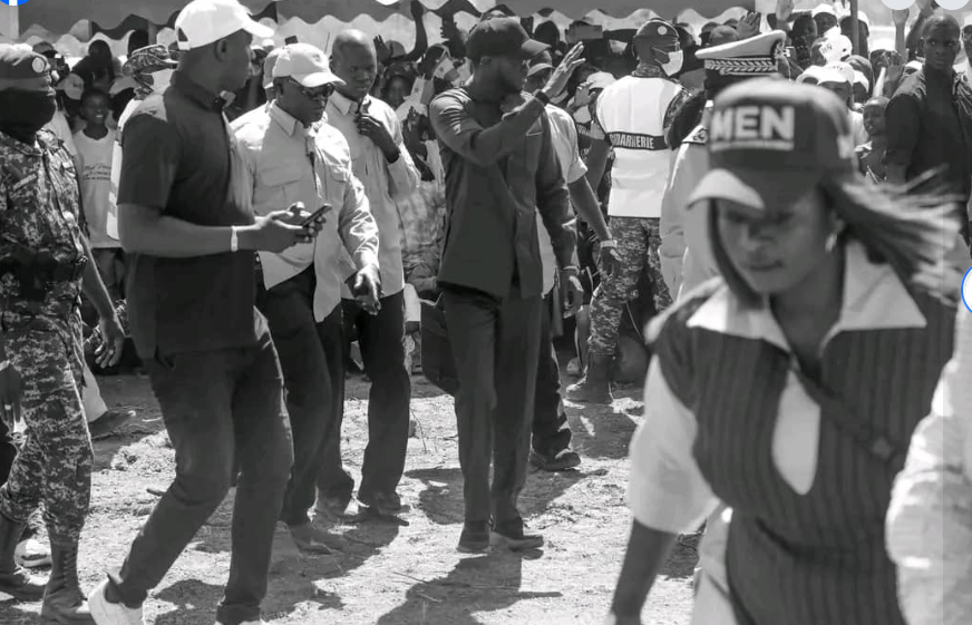 Salémata : Bassirou Diomaye Faye, a procédé à Salémata à la pose de la première pierre du Lycée Armée-Nation pour la Qualité et l’Équité (LYNAQE)