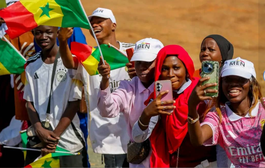 Salémata : Bassirou Diomaye Faye, a procédé à Salémata à la pose de la première pierre du Lycée Armée-Nation pour la Qualité et l’Équité (LYNAQE)