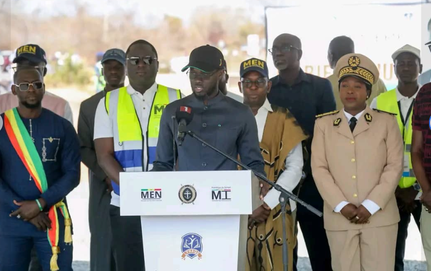 Salémata : Bassirou Diomaye Faye, a procédé à Salémata à la pose de la première pierre du Lycée Armée-Nation pour la Qualité et l’Équité (LYNAQE)