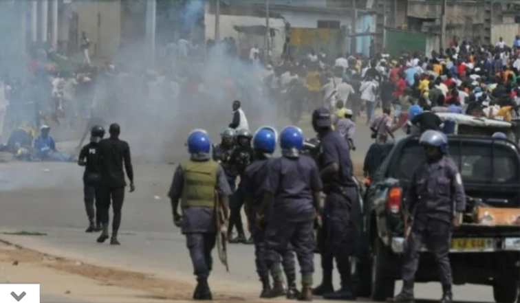 Crise à l'Ucad : Les étudiants annoncent une plainte contre Ousmane Sonko, pour diffamation