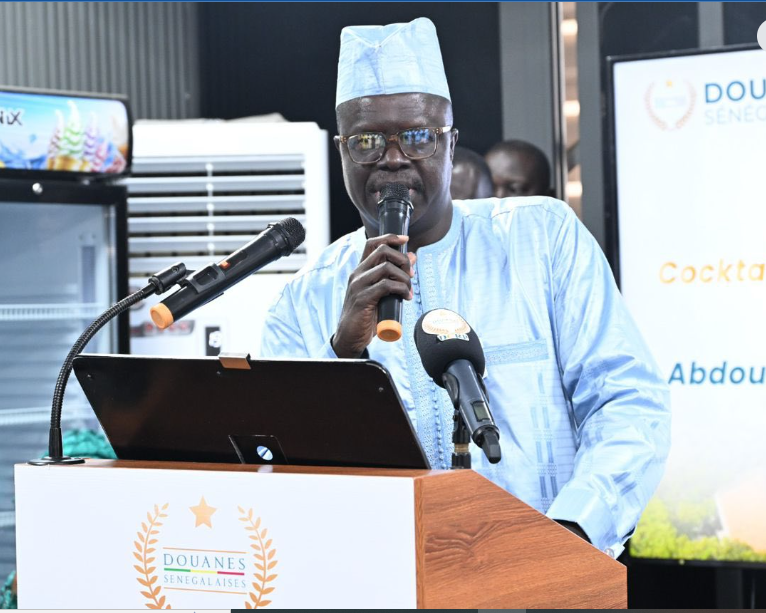 Départ à la retraite : La DGD rend un vibrant hommage à l’IPCE Abdou Khadre Dieylani NIANG