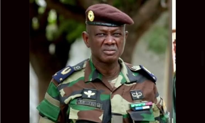 Trempée dans le feu, le sang et la poussière des années 90 en Casamance : Général de Brigade (2S) Messa Cellé Ndiaye de cette génération redoutable d’officiers du Bataillon des Commandos