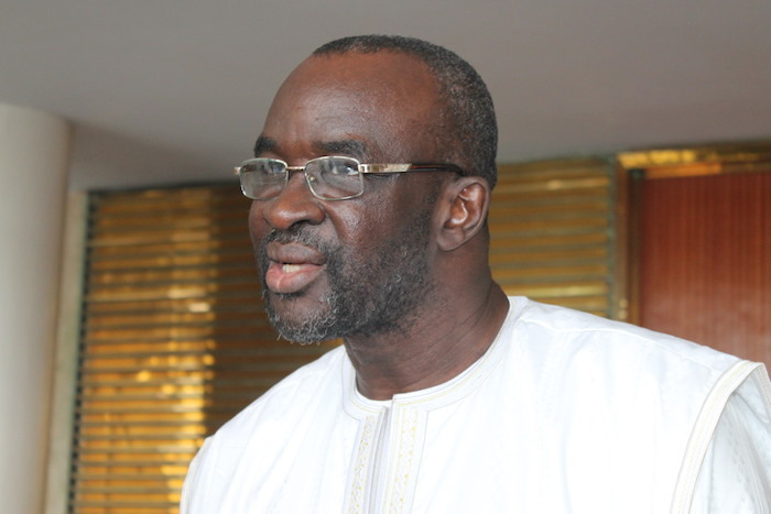 Moustapha Cissé Lô avertit l'opposition : "Nous excluons le dialogue politico-politicien"