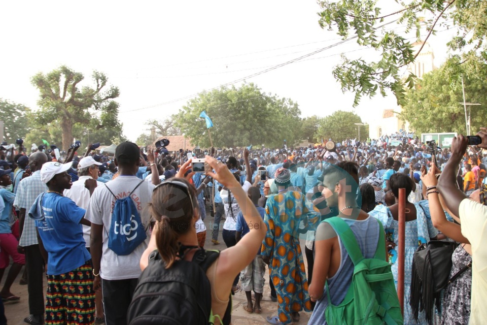 Images-Marche Pélerinage Marial Popenguine 2016 : Forte mobilisation de la paroisse Marie Immaculée des Parcelles Assainies