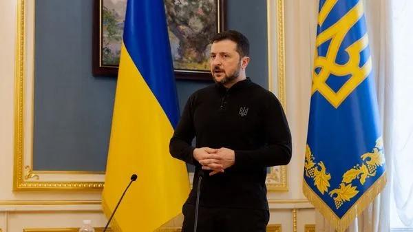 Quatre ans après le début de la guerre, Zelensky exhorte l'UE à fixer une date pour l'adhésion de l'Ukraine