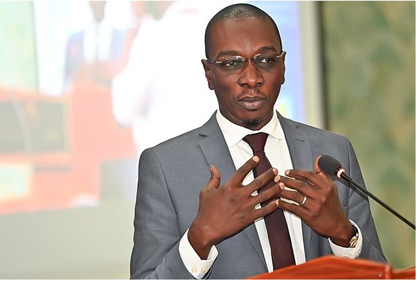 Moussa Bocar Thiam demande l’annulation et l’ajournement pour irrégularité du renvoi du Procureur devant la Haute Cour de Justice contre la constitution Moussa Bocar Thiam demande l’annulation et l’ajournement pour irrégularité du renvoi du Procureur devant la Haute Cour de Justice contre la constitution