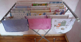 Voilà pourquoi vous ne devez pas faire sécher votre linge à l’intérieur de chez vous!