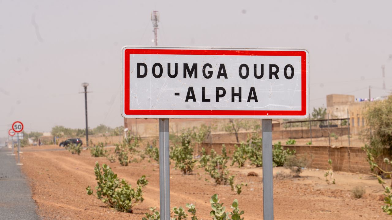 Photos / Douanes-Populations : Doumga Wouro Alpha à l’honneur