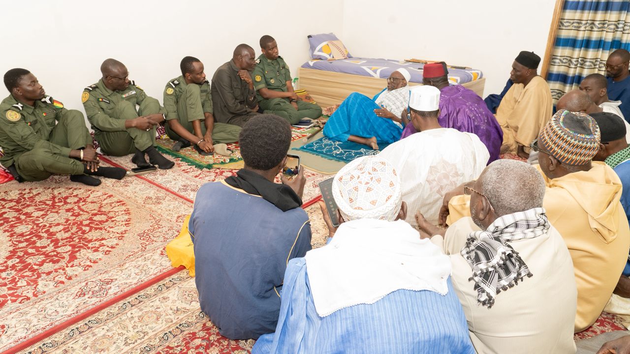 Photos / Douanes-Populations : Doumga Wouro Alpha à l’honneur