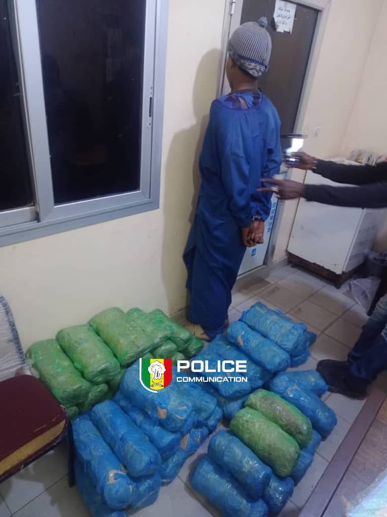Karang : 49 kg de chanvre indien saisis, un suspect interpelé