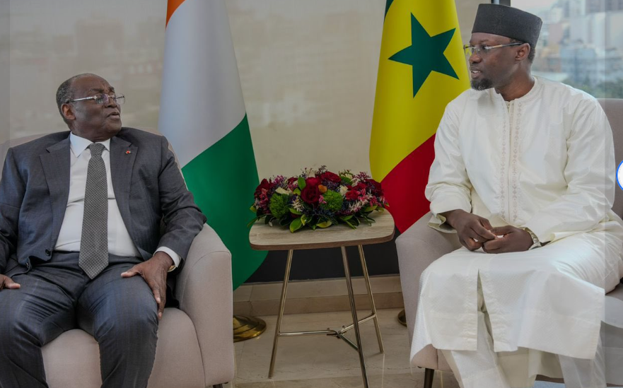 Photos : le Vice-Président de la République de Côte d’Ivoire, M. Tiémoko Meyliet KONÉ a rendu une visite de courtoisie au Premier ministre Ousmane SONKO