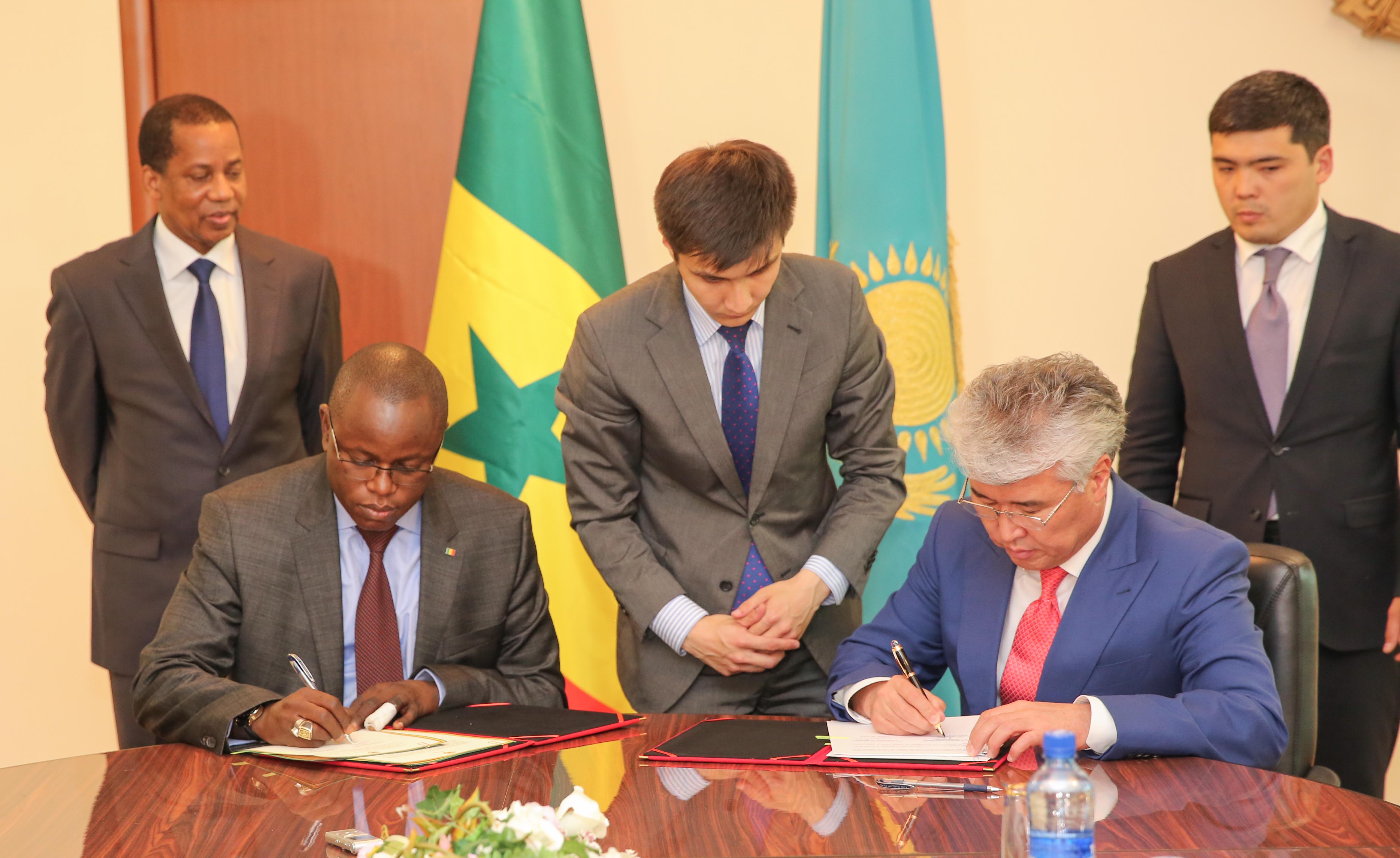 Les images de l'arrivée du Président Macky Sall et du ministre des Sports au Kazakhstan