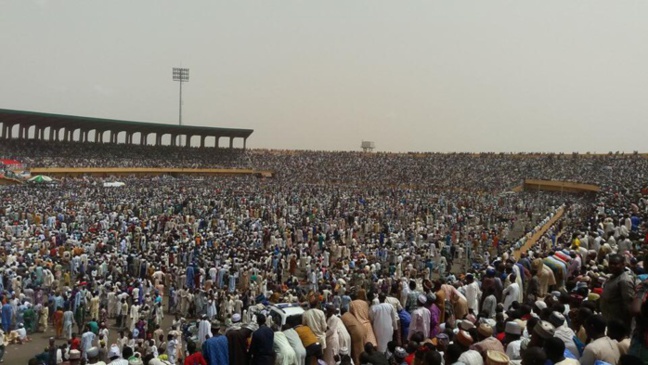 Photos - Nigéria : Plus de 5 millions de talibés de Baye Niass prennent d’assaut un stade