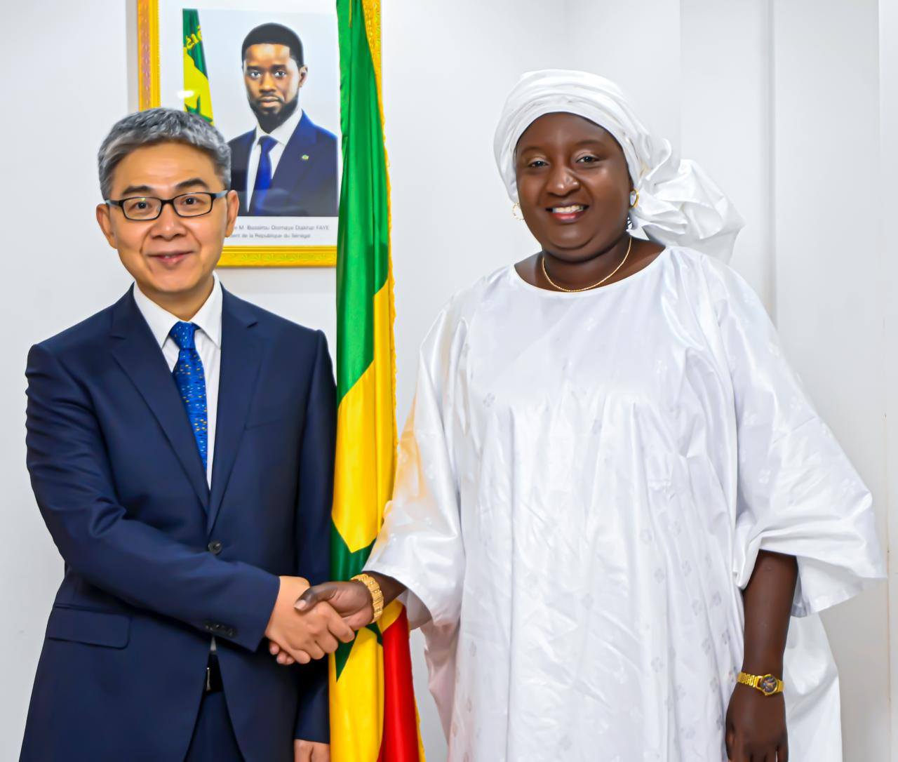 Coopération Sportive : Khady Diène Gaye et l'Ambassadeur de Chine accélèrent le projet du Centre de Haute Performance