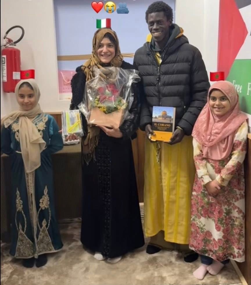 Une Italienne se convertit à l'islam avec le soutien de son époux sénégalais