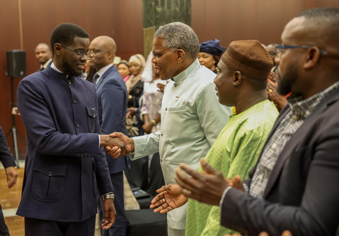 En Espagne, Bassirou Diomaye Faye rassure la diaspora et annonce des mesures concrètes pour les services consulaires