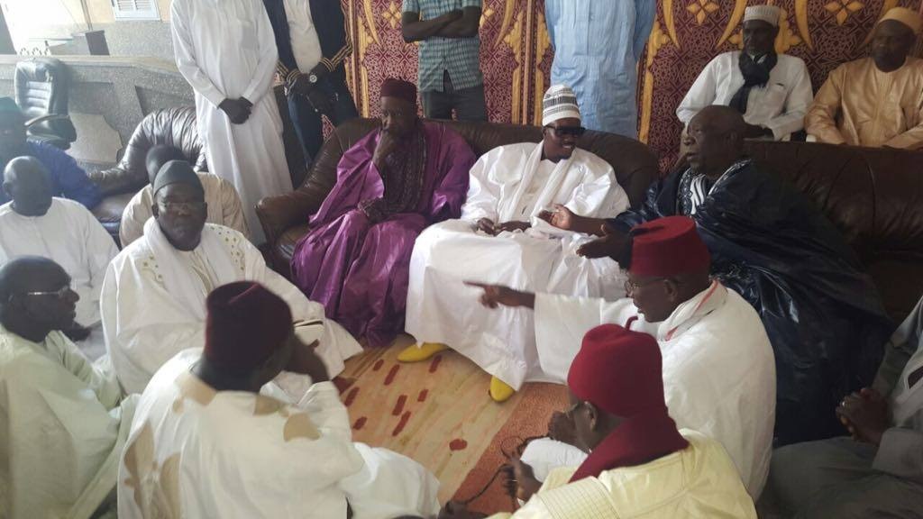 Condoléances : Serigne Bass Abdou Khadre chez le Khalife des tidianes  