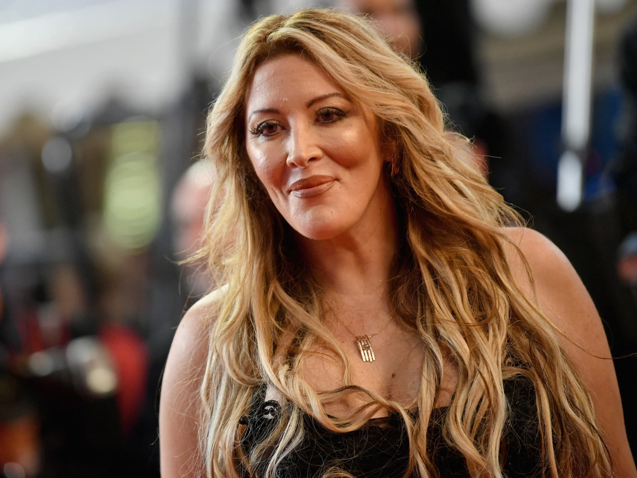 Loana: Ce que l'on sait de Sophie, la femme qui partageait sa vie ces derniers mois