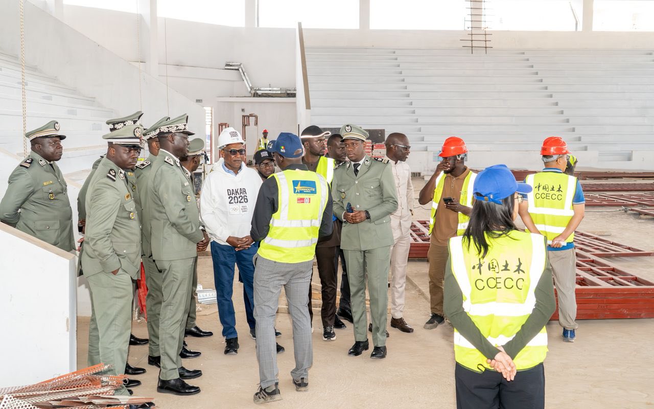 Préparatifs des JOJ 2026 : le Directeur général des Douanes inspecte le stade Iba Mar DIOP