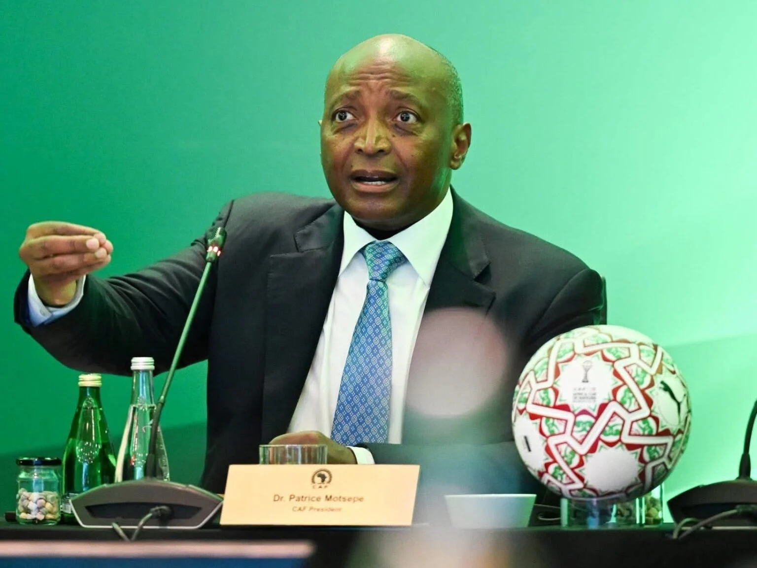 Patrice Motsepe attendu à Dakar pour rencontrer le Président et la FSF