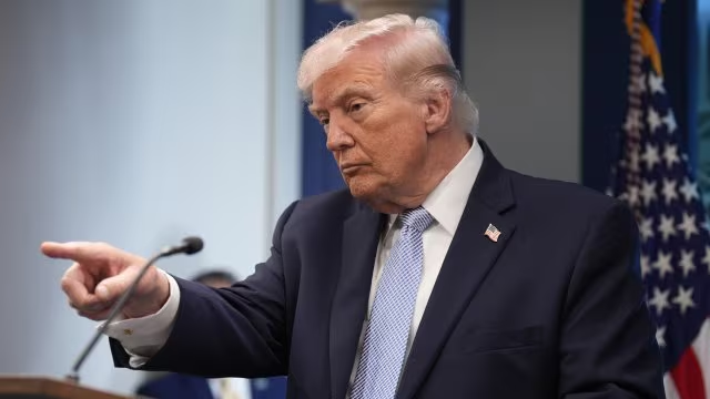 Tensions USA-Iran : Donald Trump menace de frappes massives en cas d'échec diplomatique