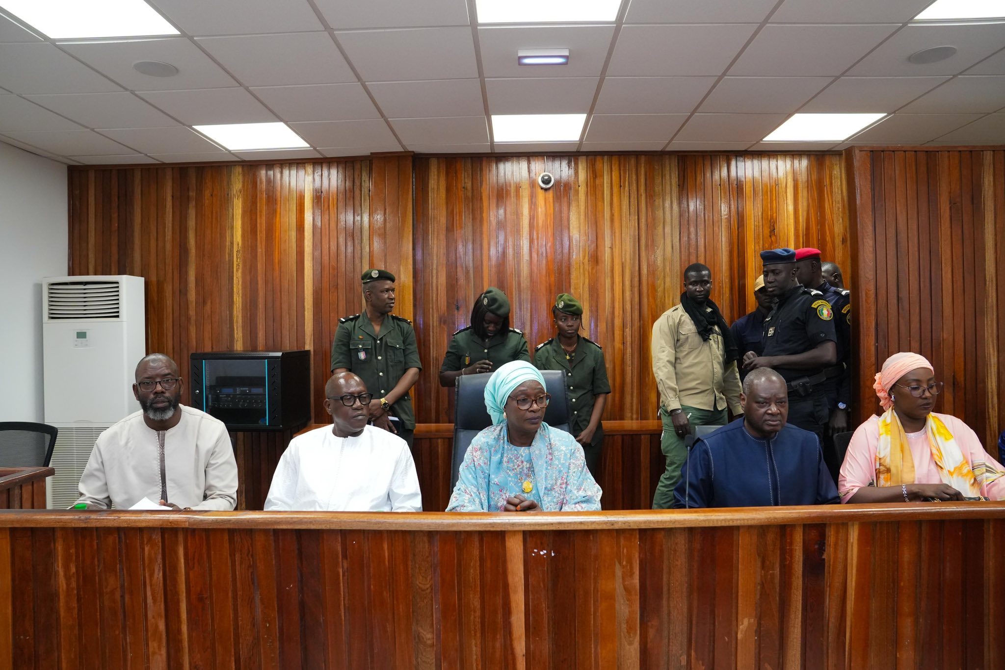 Justice : Yassine Fall face aux urgences du TGI de Pikine-Guédiawaye