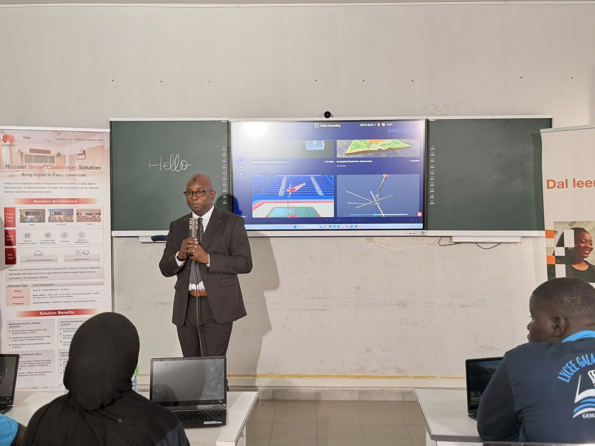 Éducation : le Sénégal lance une bibliothèque numérique nationale pour moderniser l'école