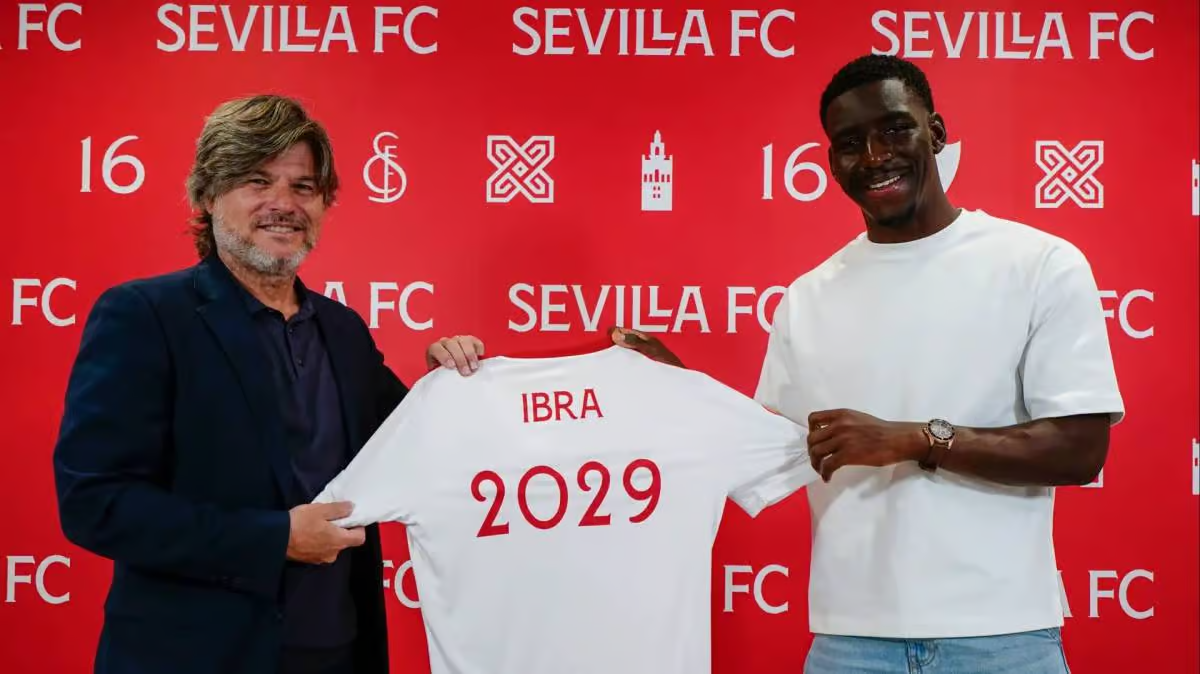 Mercato : Ibra Sow prolonge l’aventure avec le Sevilla FC jusqu’en 2029