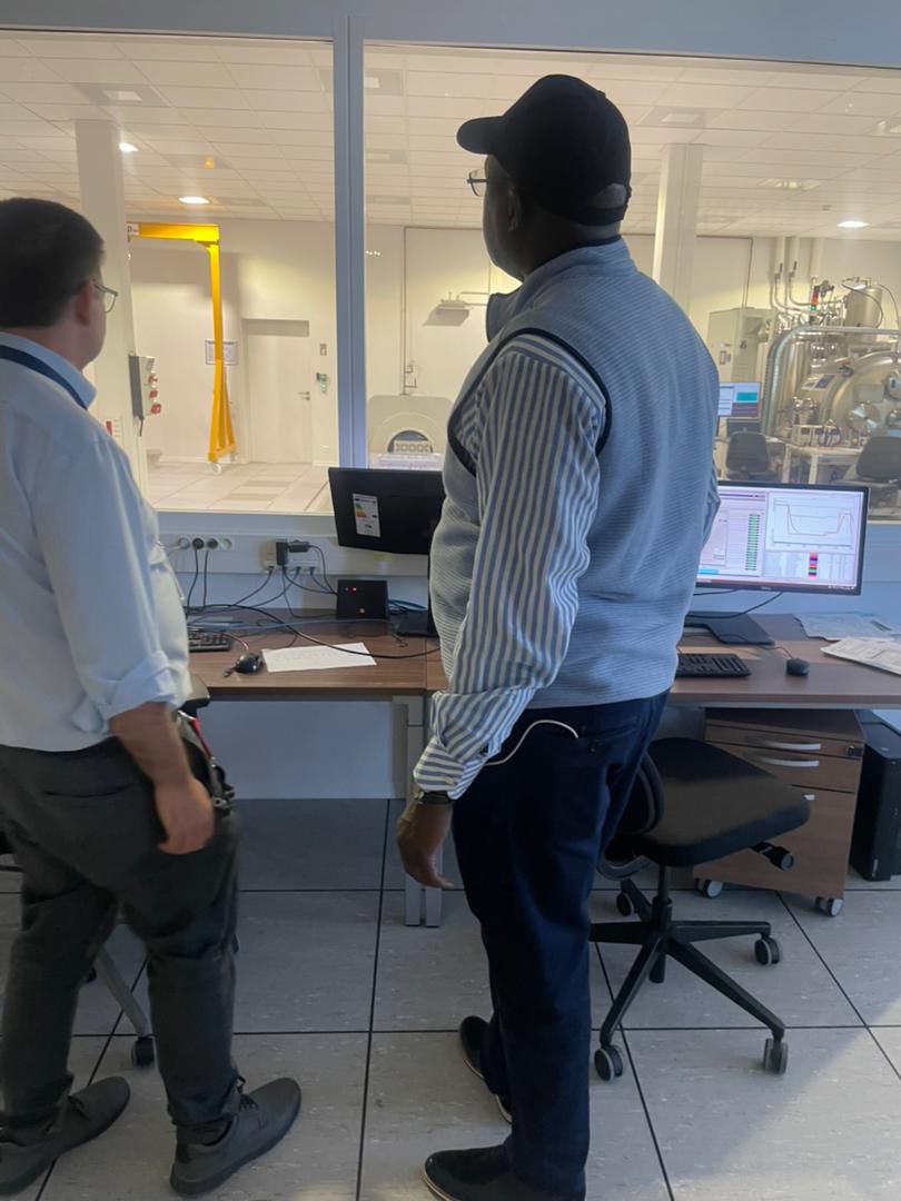 Visite du Directeur Général de la SONAGED SA (www.sonaged.sn) au Centre Spatial de l’Université de Montpellier (CSUM) :