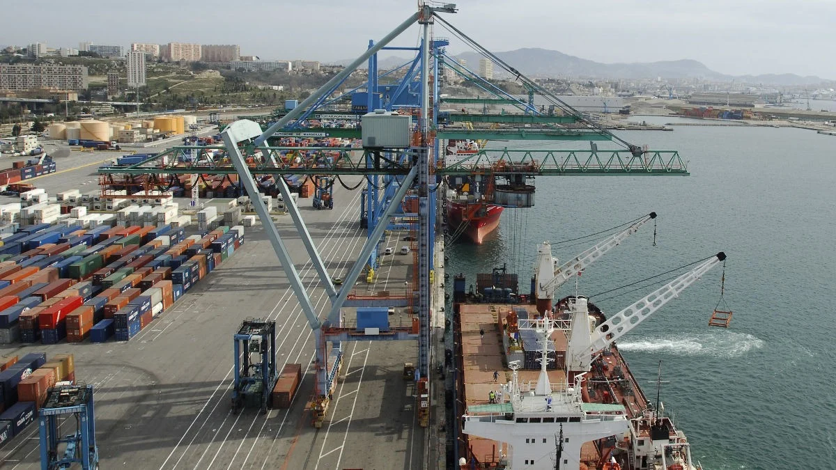 Les chantiers navals de Dakar confiés à Damen Holding B.V. pour 20 ans