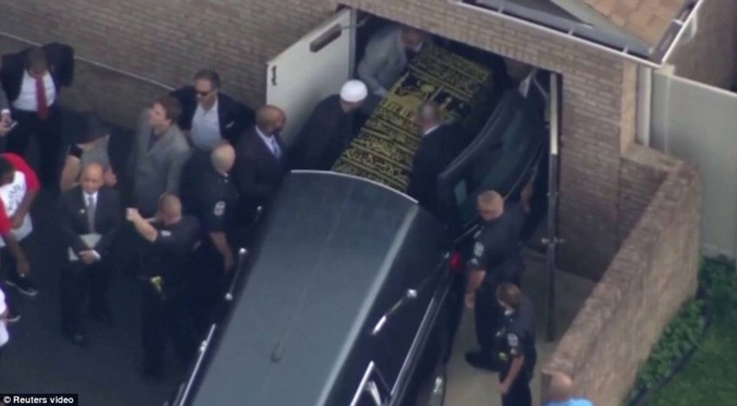 Les images de l'arrivée de la dépouille Mohamed Ali à Louisville