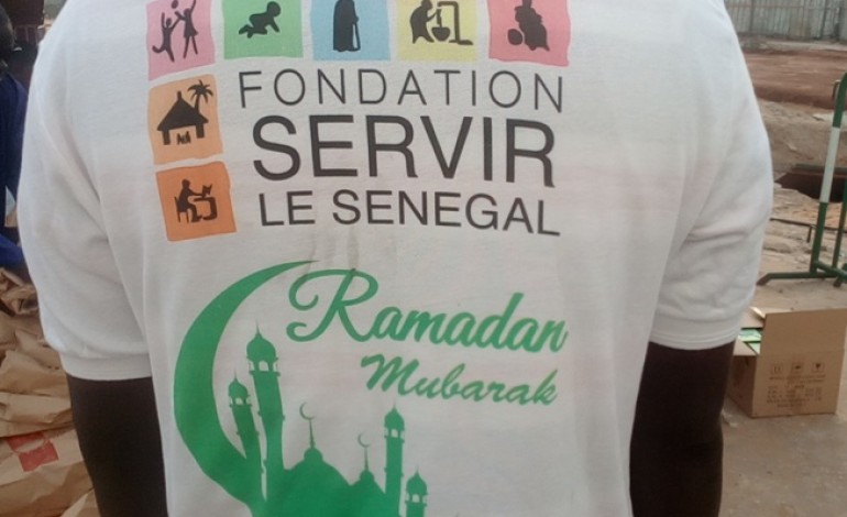 Mosquée « Massalikoul Jinaan » : La Fondation « Servir le Sénégal » offre 1500 kits aux jeûneurs