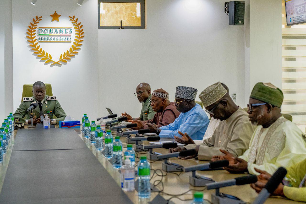 Hajj 2026 : le Directeur général des Douanes salue l’engagement de l’AEADOP dans l’organisation du pèlerinage