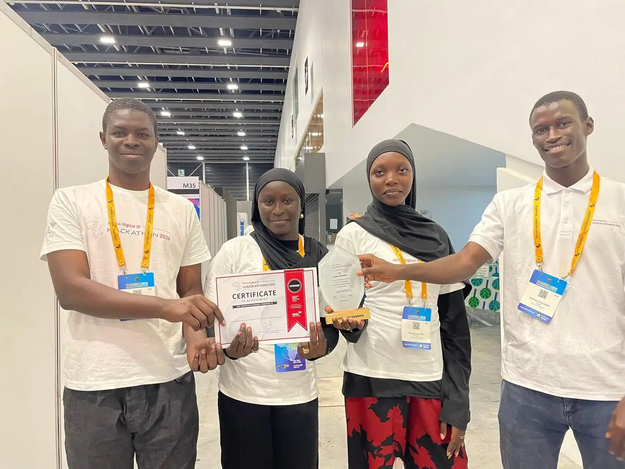 Innovation technologique : des étudiants sénégalais remportent le 1ᵉʳ prix du Hackathon ID4Africa 2026 à Abidjan