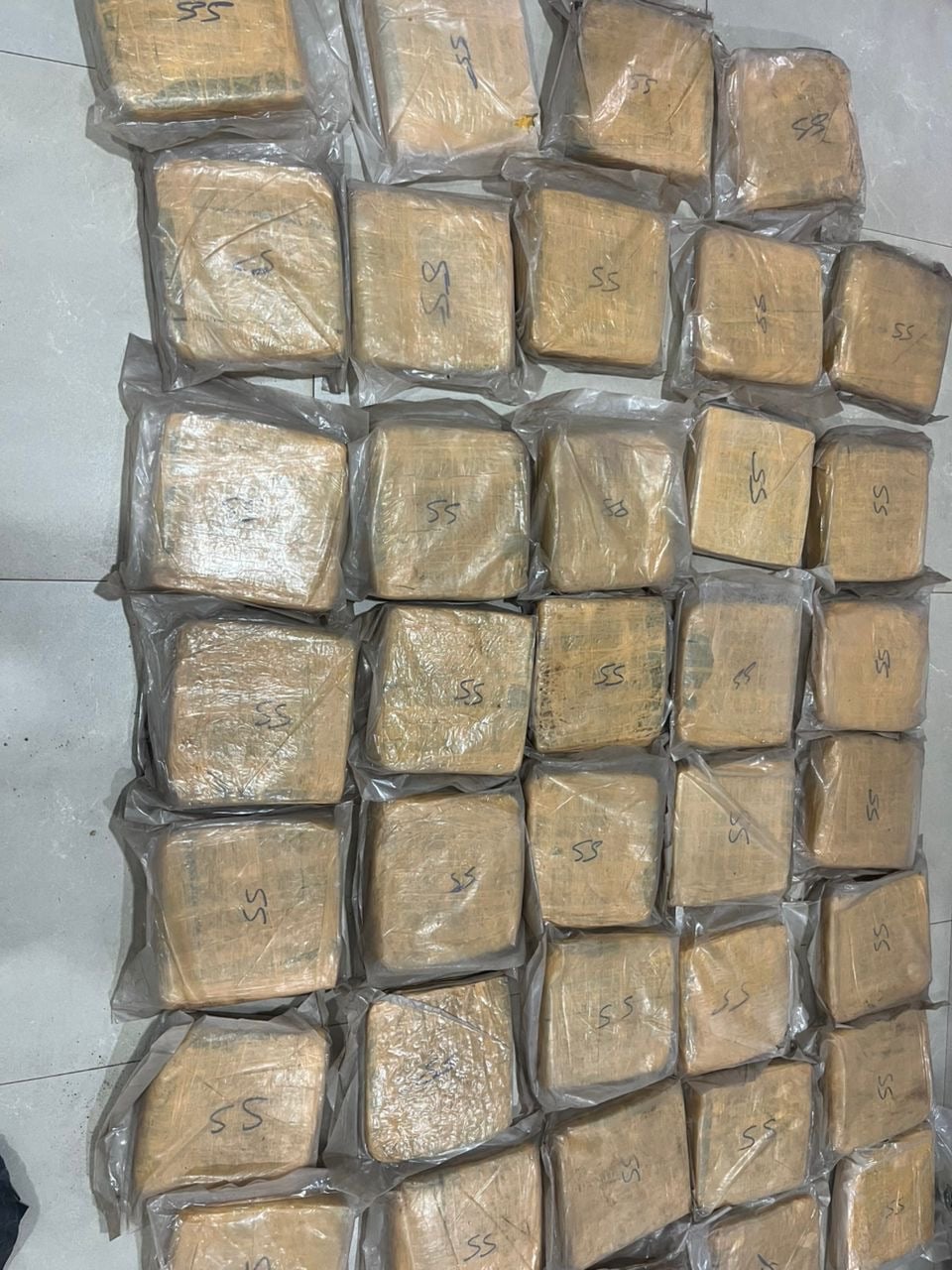 Kédougou : Plus de 30 kg de chanvre indien saisis à Bantaco, un trafiquant en fuite