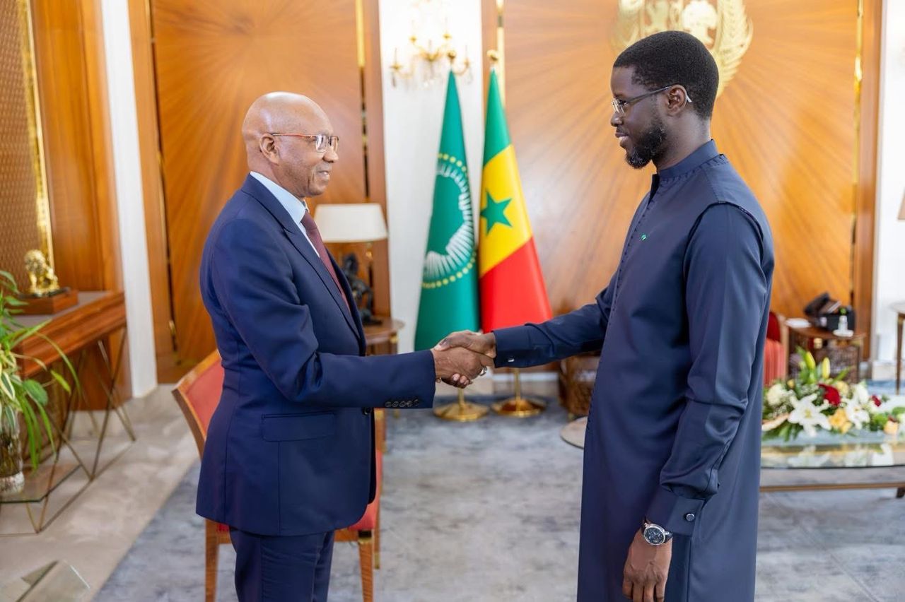 Dialogue national : quatre anciens Premiers ministres reçus par le Président de la République