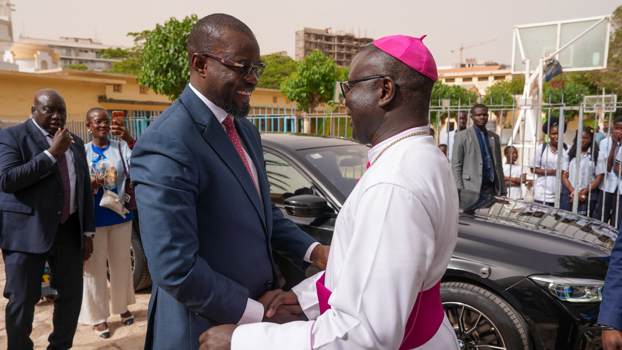 À la veille de Popenguine, le Premier ministre Ousmane Sonko reçu par l'Archevêque de Dakar, Mgr André Guèye