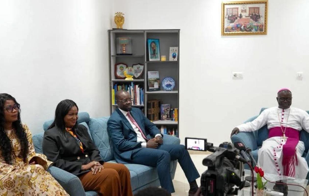 Popenguine 2026 : Ousmane Sonko reçu par l’archevêque de Dakar à la Cathédrale Notre-Dame des Victoires